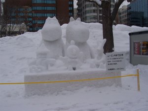 A Moomin snow sculpture at the Saporro Snow Festival (images courtesy Crowbeak.Sasquatch).